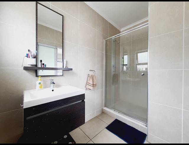 1 BEDROOM APARTMENT FOR SALE IN PETERVALE